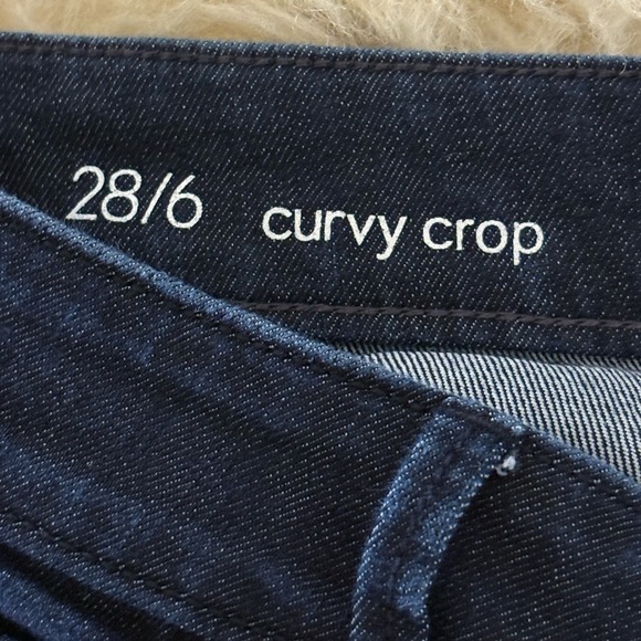 LOFT Dark Blue Curvy Ankle Cropped Jeans - Picture 4 of 6